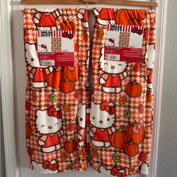 Hello Kitty Pumpkin Fall Autumn Throw Blanket - Picture 1 of 2